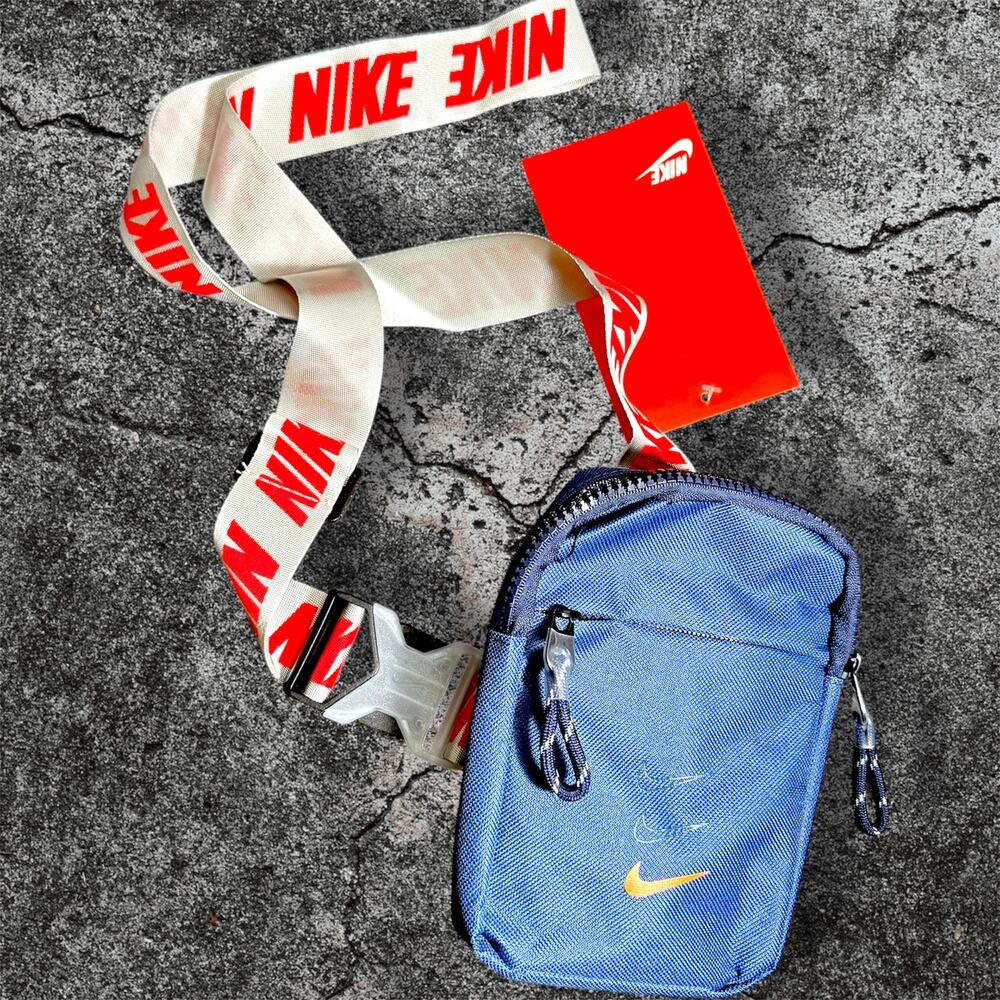 •NWT• Nike Small Navy Crossbody Bag with 2 zippers